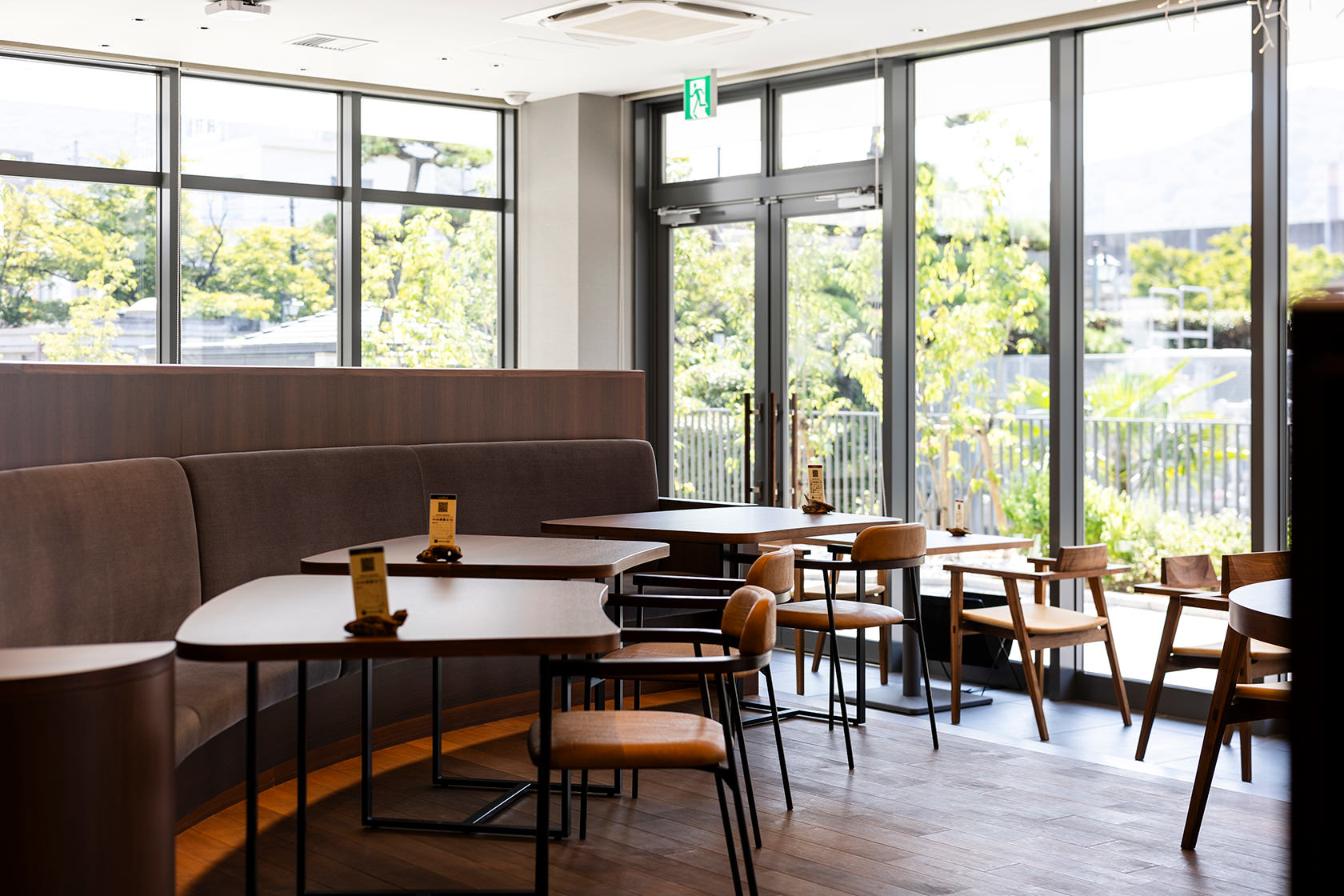 カフェ内観写真