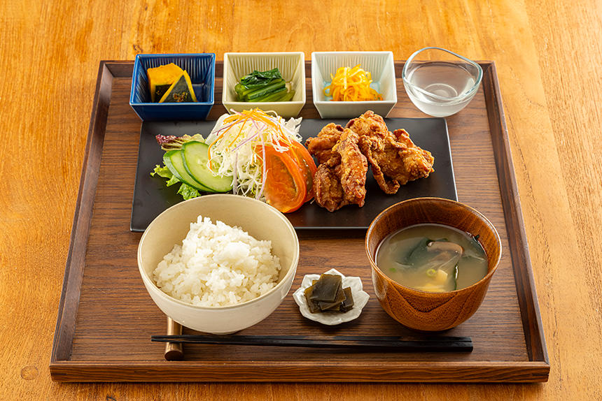 本町一丁目ランチ写真